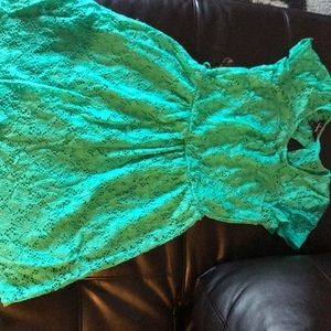 Women’s size small blue/green dress.